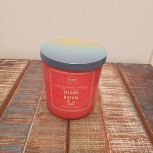 DW Home Island Dream Candle